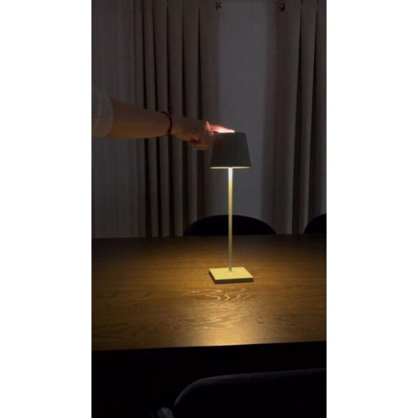 LUMINARIA DE MESA RECARREGÁVEL OIH-4726 OASIS LUMINARIA DE MESA RECARREGÁVEL OIH-4726 OASIS